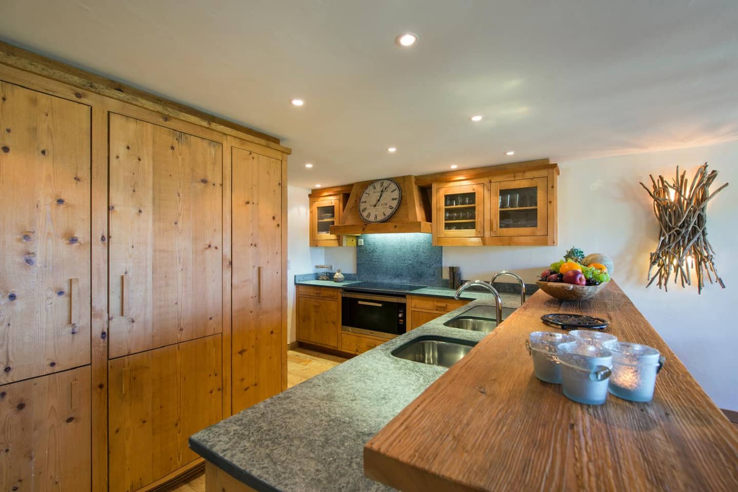 Full kitchen at Chalet Briethorn
